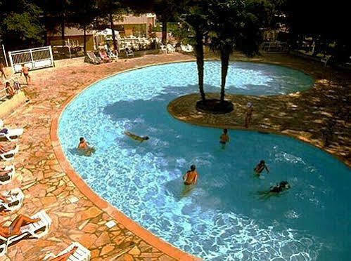 Belambra Clubs Residence Grasse - Les Jasmins Bagian luar foto